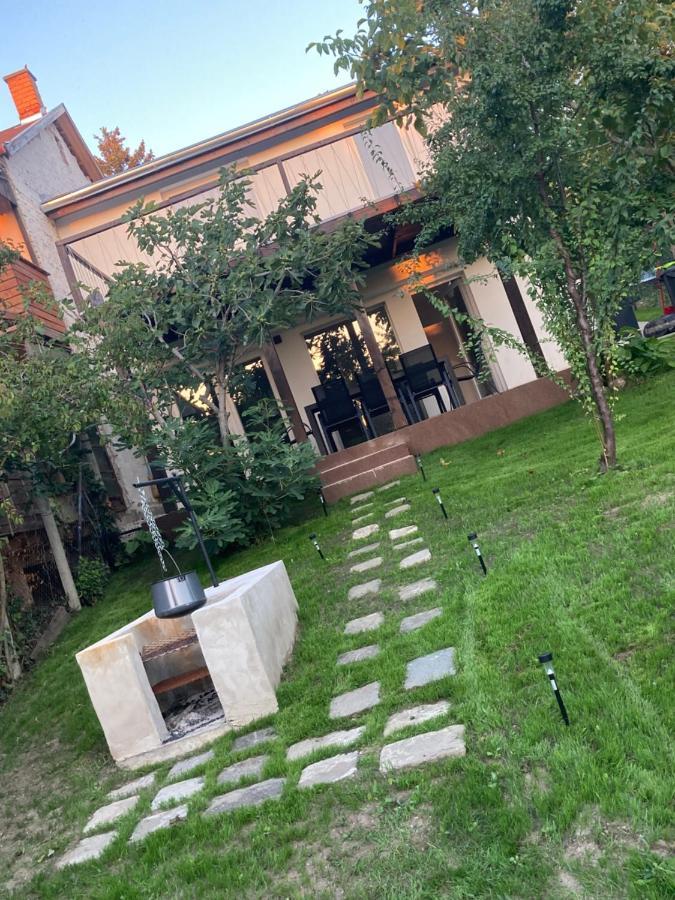 Sun&Fun Vendeghaz Villa Балатонакаратя Екстериор снимка