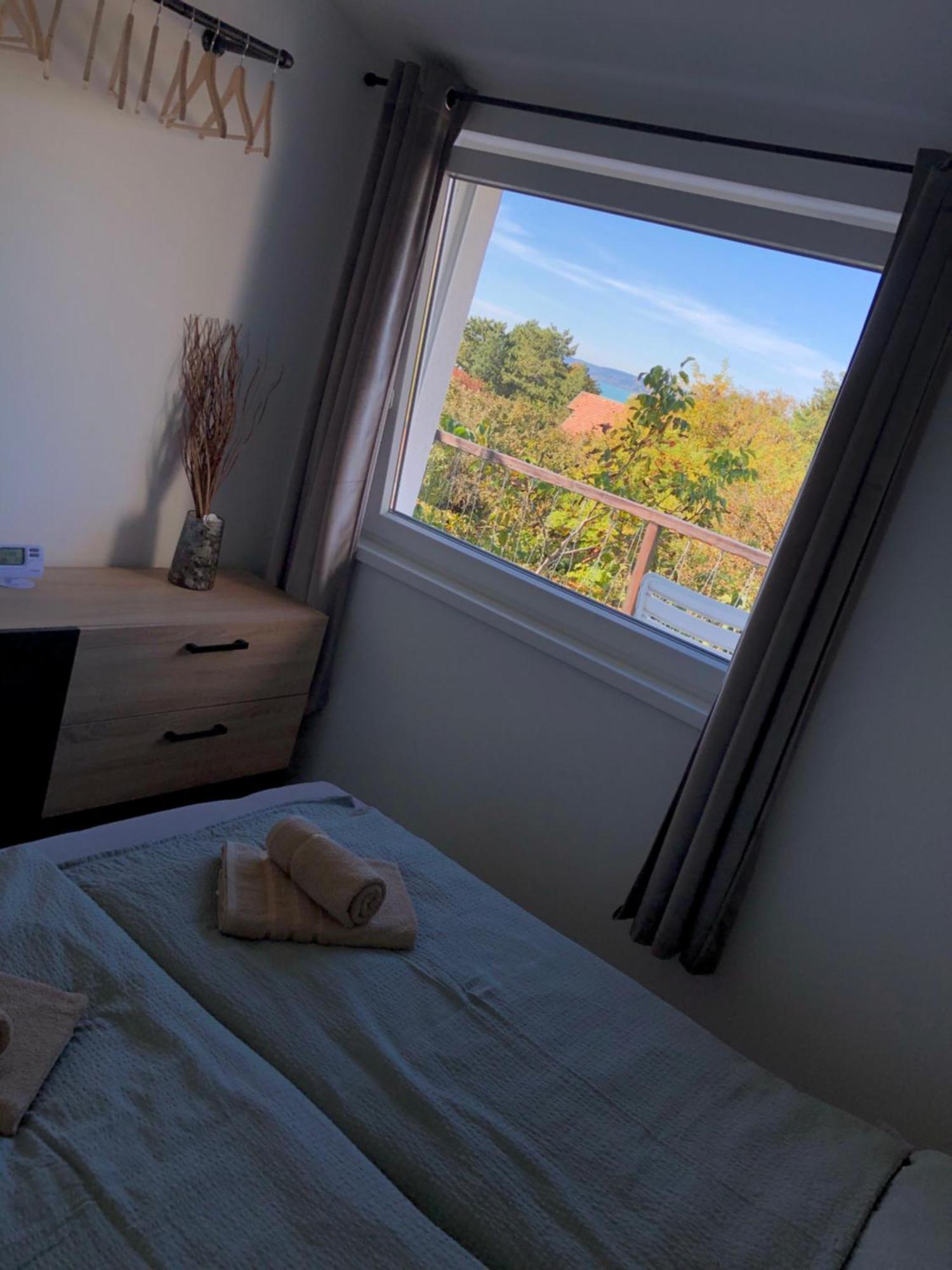 Sun&Fun Vendeghaz Villa Балатонакаратя Екстериор снимка