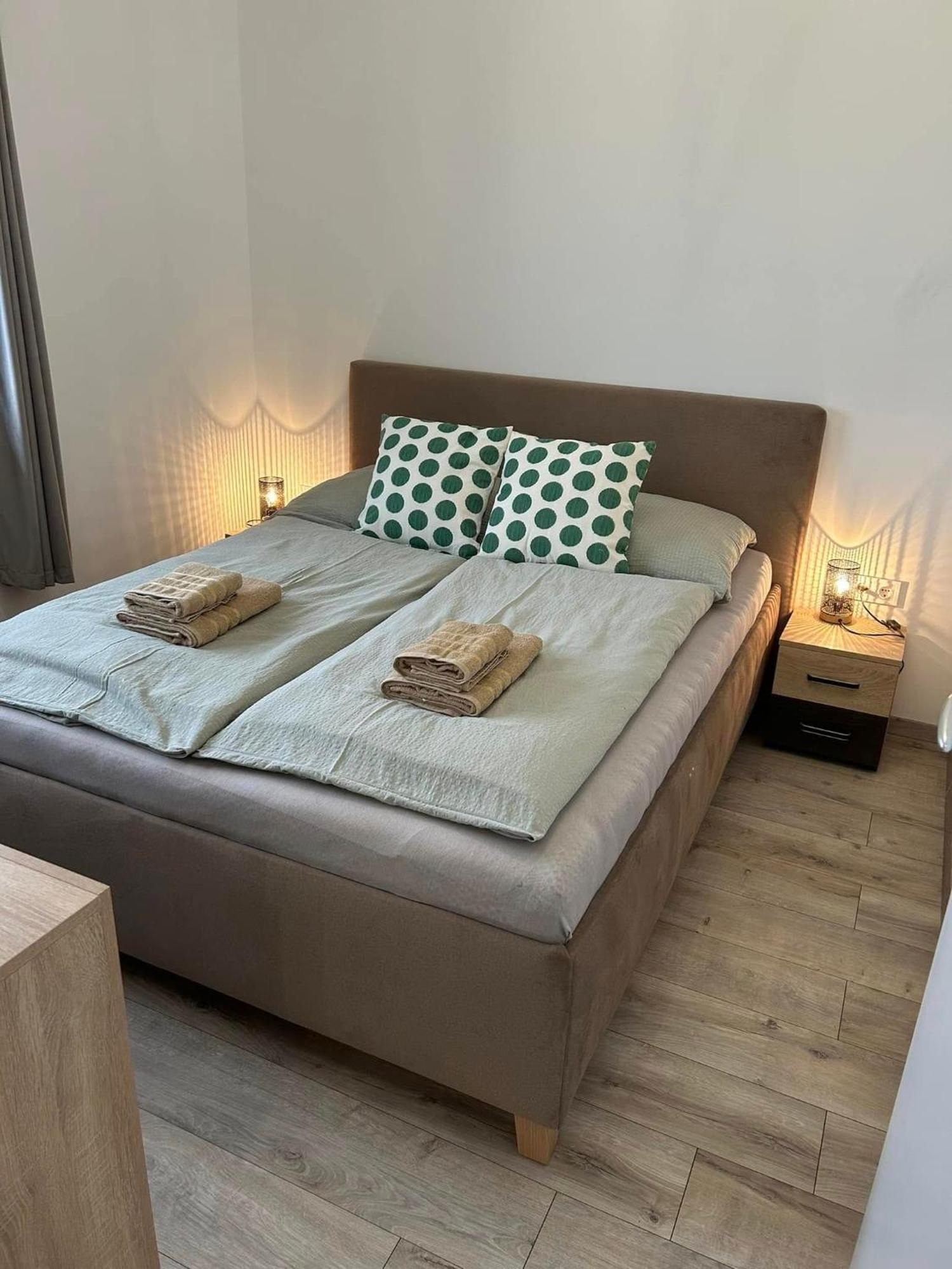 Sun&Fun Vendeghaz Villa Балатонакаратя Екстериор снимка